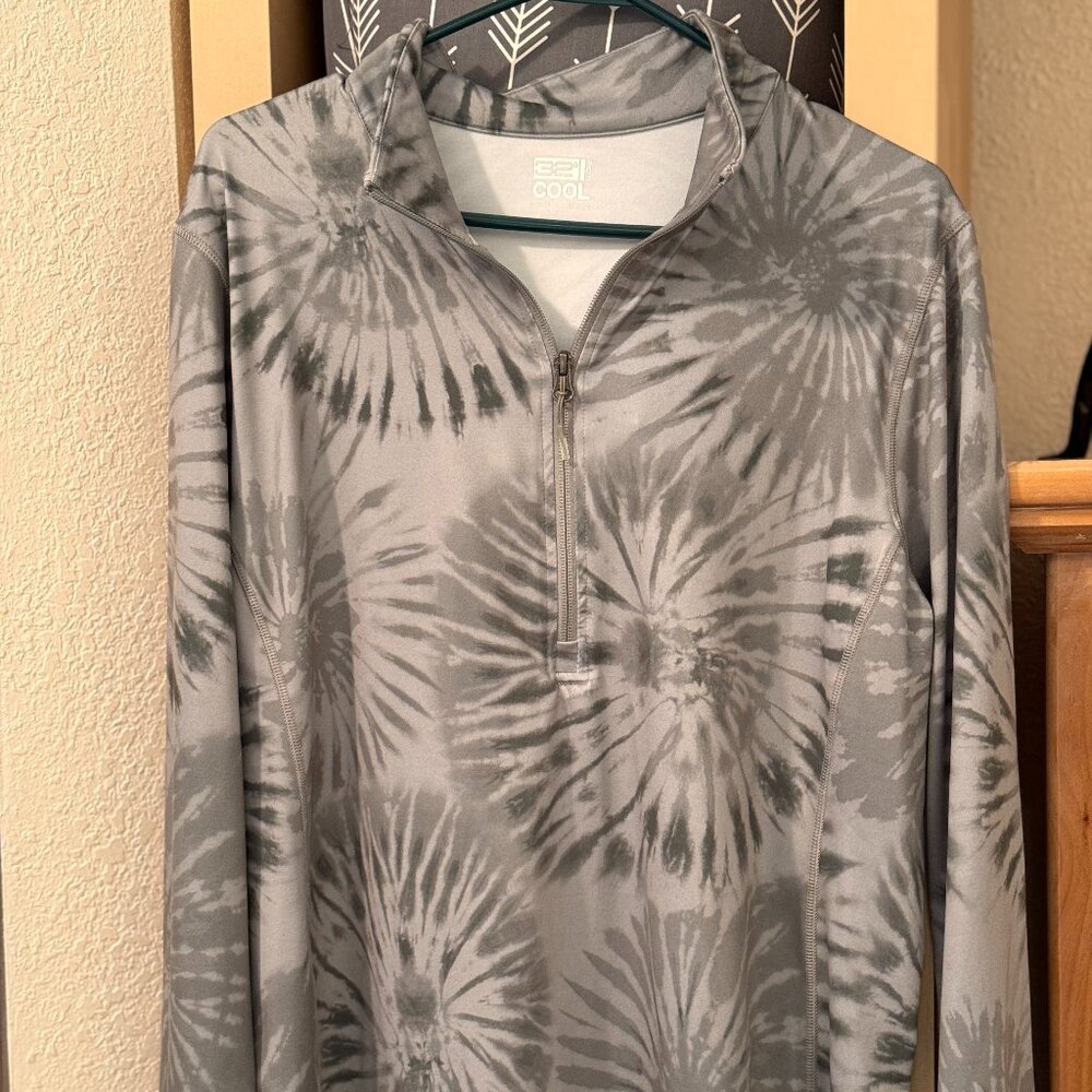 LADIES PULLOVER BLOUSE SIZE LARGE
